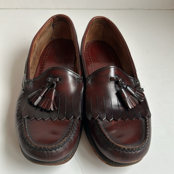 G.H. Bass & Co burgundy tassel kiltie Weejuns loafers drees shoes slip ons - Picture 2 of 16